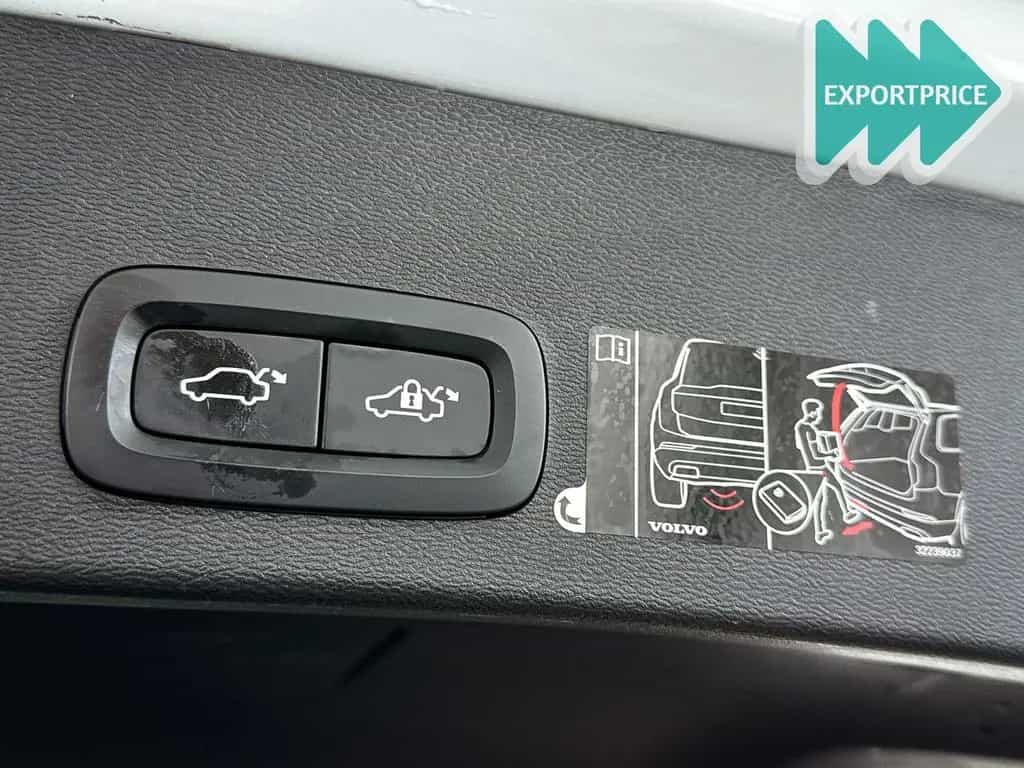 Volvo XC40 T4 AWD Momentum | Parkeercamera | Harman Ka 02/2019-photo-12