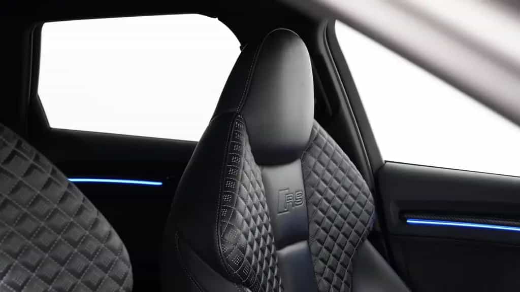 Audi RS3 NON-OPF*S-AGA*SCHALE*VIRTUAL*B&O*R.KAM* 05/2018-photo-14
