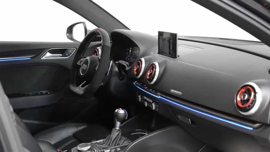Audi RS3 NON-OPF*S-AGA*SCHALE*VIRTUAL*B&O*R.KAM* 05/2018-photo-18