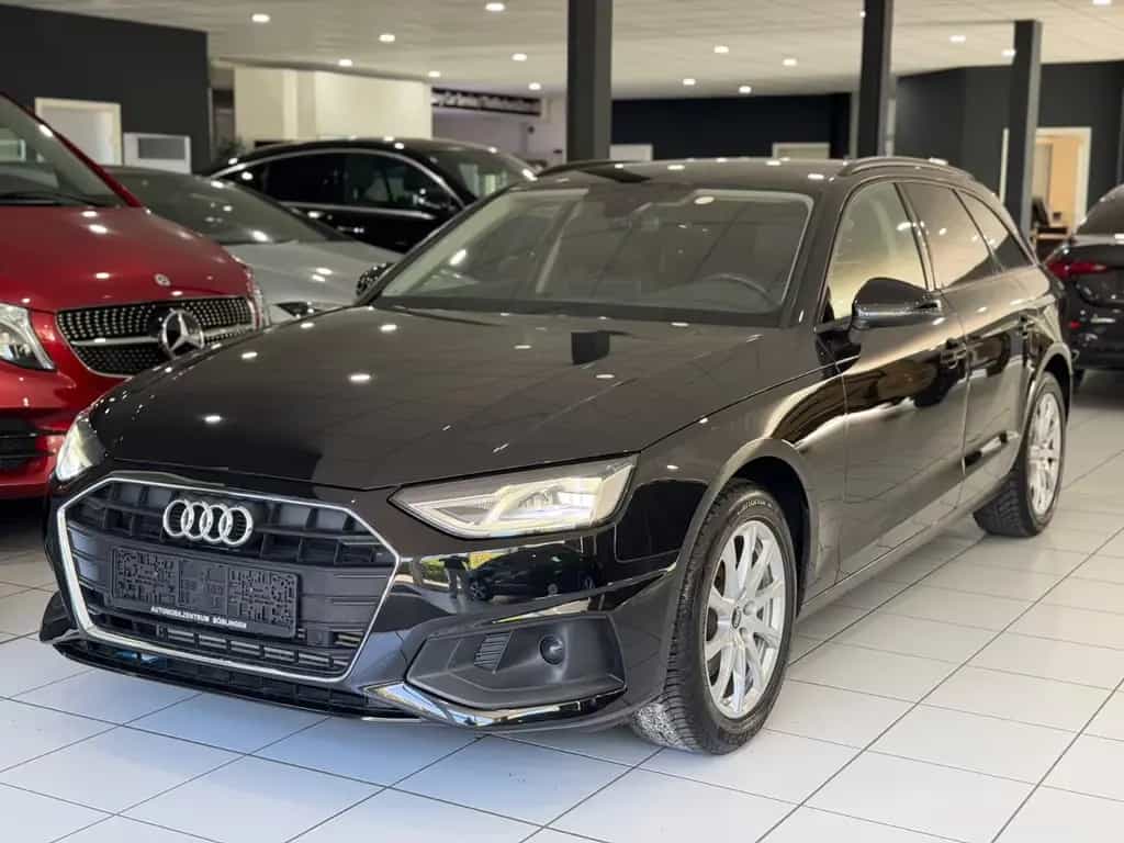 Audi A4 Avant 35 TFSI*S-LINE*LED*KEYLES*E-HECK*CARPLY 02/2022-photo-0
