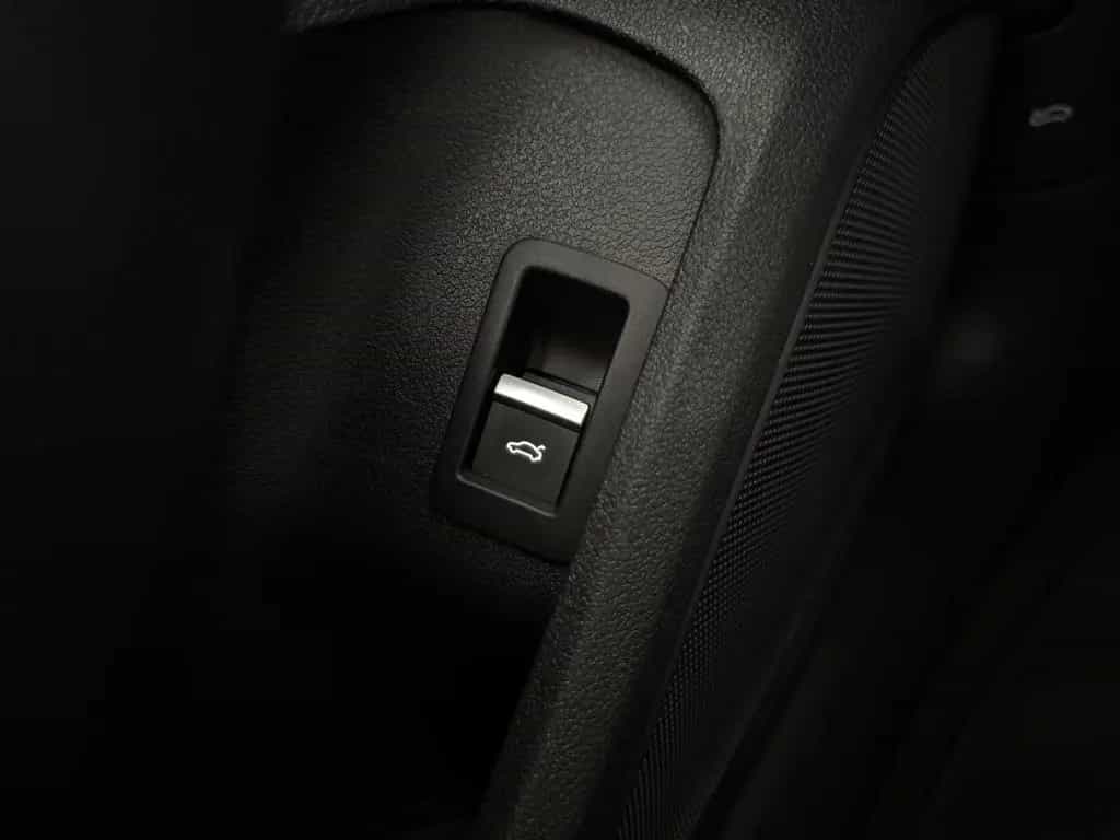 Audi A4 Avant 35 TFSI*S-LINE*LED*KEYLES*E-HECK*CARPLY 02/2022-photo-10