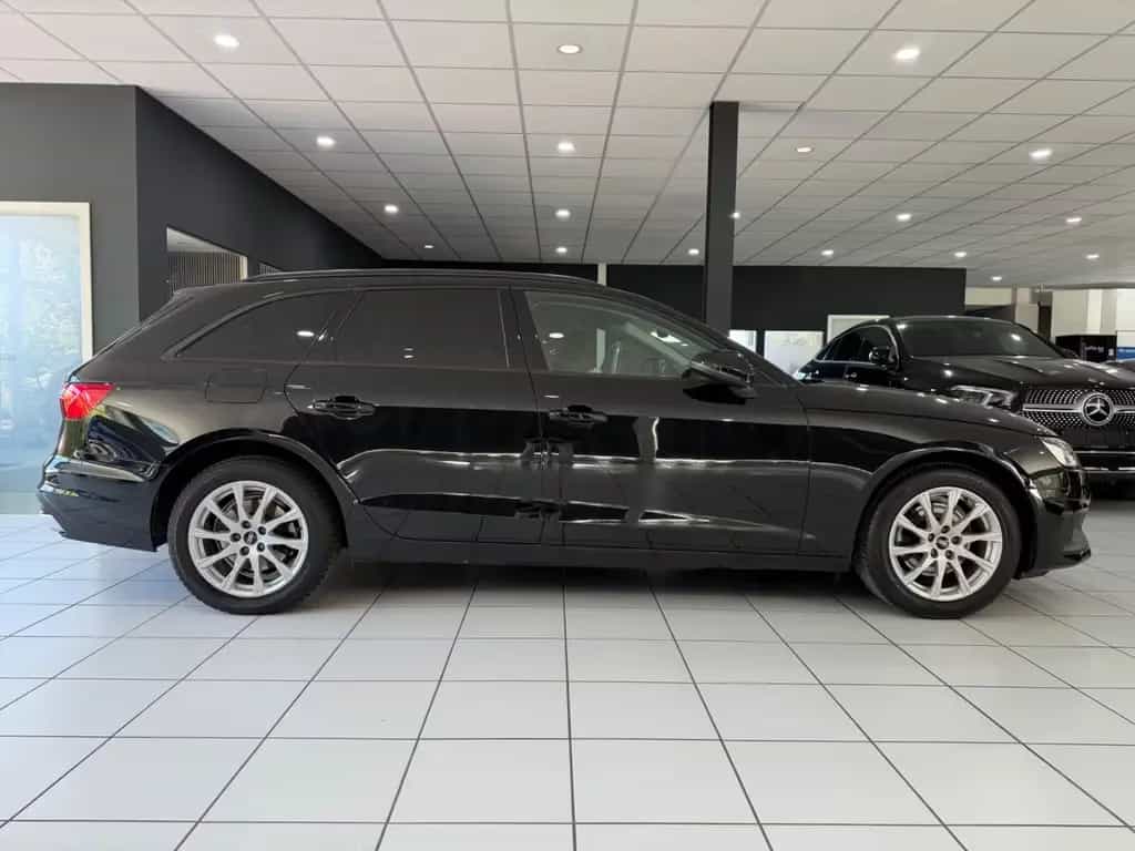Audi A4 Avant 35 TFSI*S-LINE*LED*KEYLES*E-HECK*CARPLY 02/2022-photo-21