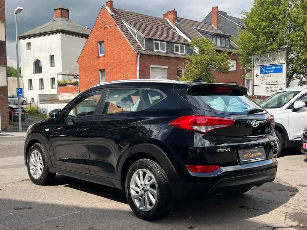 Hyundai TUCSON blue Classic 2WD*TÜV*INS* 09/2018-photo-12