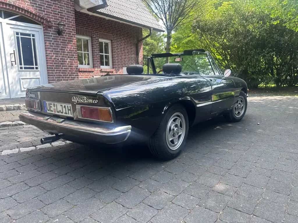 Alfa Romeo Spider 02/1975-photo-8