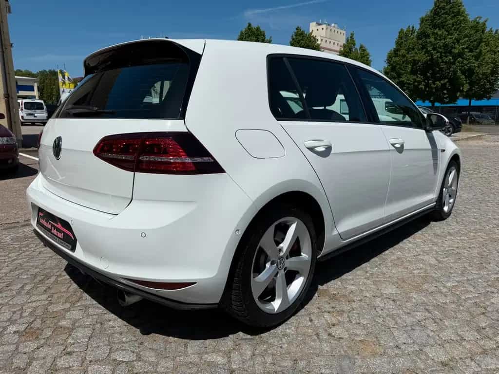 Volkswagen Golf VII GTI 2.0 TSI 310 PS Kamera Navi 2.Hand 09/2016-photo-1