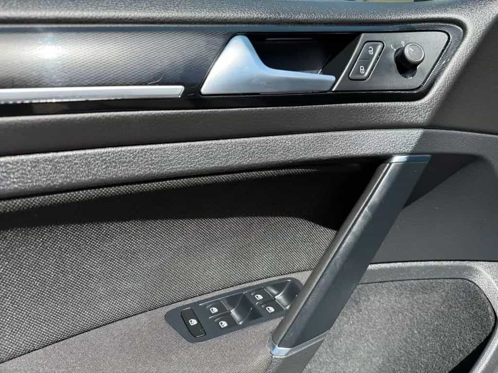Volkswagen Golf VII GTI 2.0 TSI 310 PS Kamera Navi 2.Hand 09/2016-photo-23