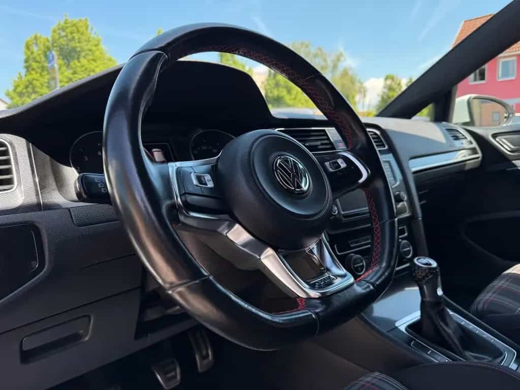 Volkswagen Golf VII GTI 2.0 TSI 310 PS Kamera Navi 2.Hand 09/2016-photo-25