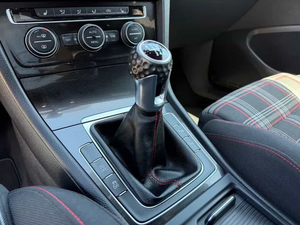 Volkswagen Golf VII GTI 2.0 TSI 310 PS Kamera Navi 2.Hand 09/2016-photo-36