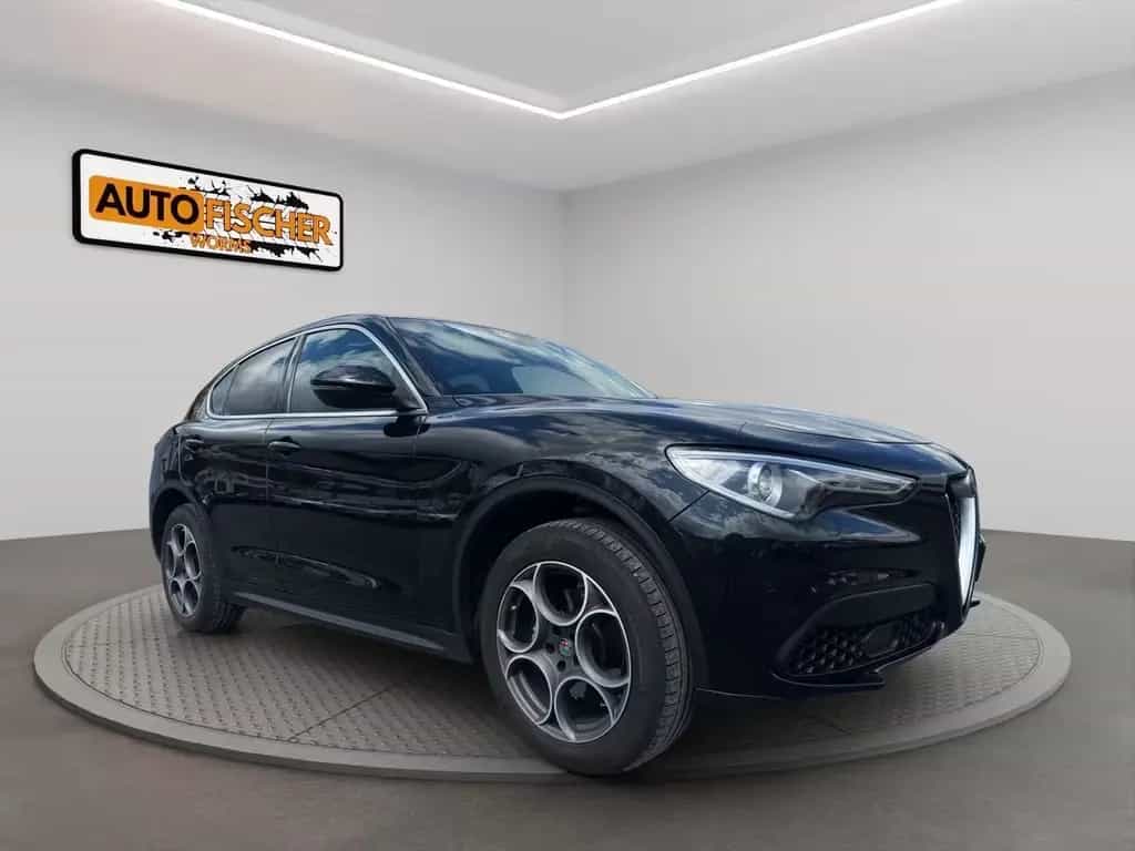 Alfa Romeo Stelvio Super Q4*AHK*Kamera*Sport-Paket*3D Navi* 12/2019-photo-0