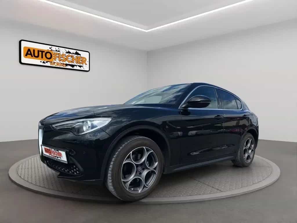 Alfa Romeo Stelvio Super Q4*AHK*Kamera*Sport-Paket*3D Navi* 12/2019-photo-2