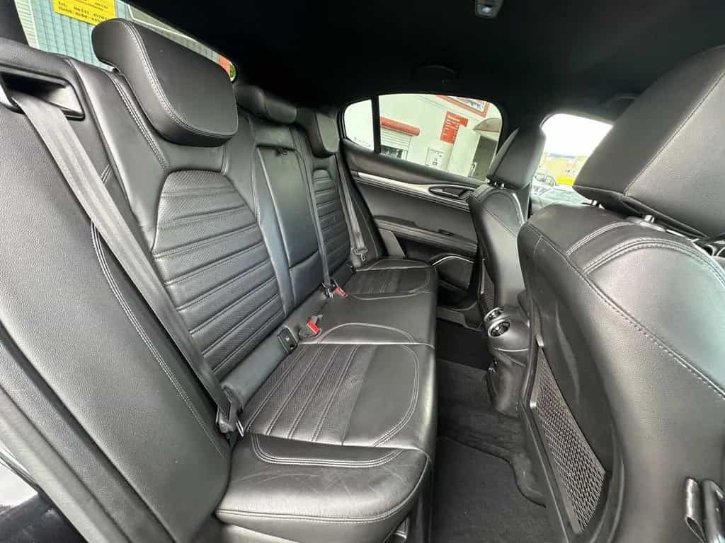 Alfa Romeo Stelvio Super Q4*AHK*Kamera*Sport-Paket*3D Navi* 12/2019-photo-24
