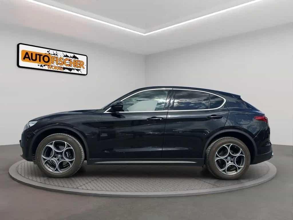 Alfa Romeo Stelvio Super Q4*AHK*Kamera*Sport-Paket*3D Navi* 12/2019-photo-3