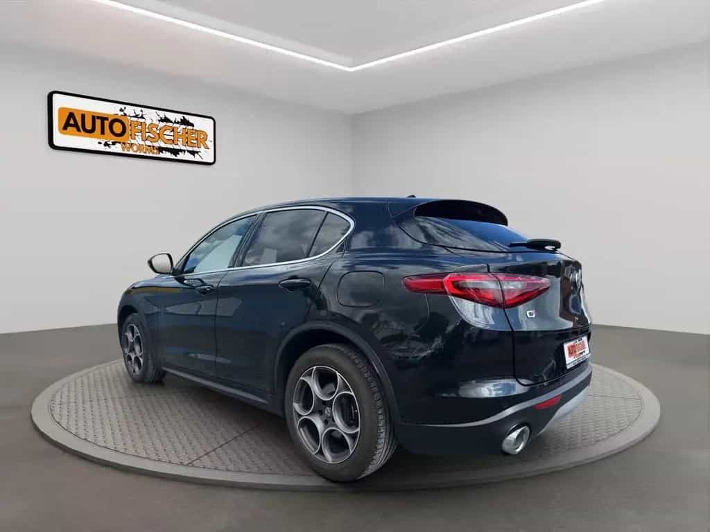 Alfa Romeo Stelvio Super Q4*AHK*Kamera*Sport-Paket*3D Navi* 12/2019-photo-4