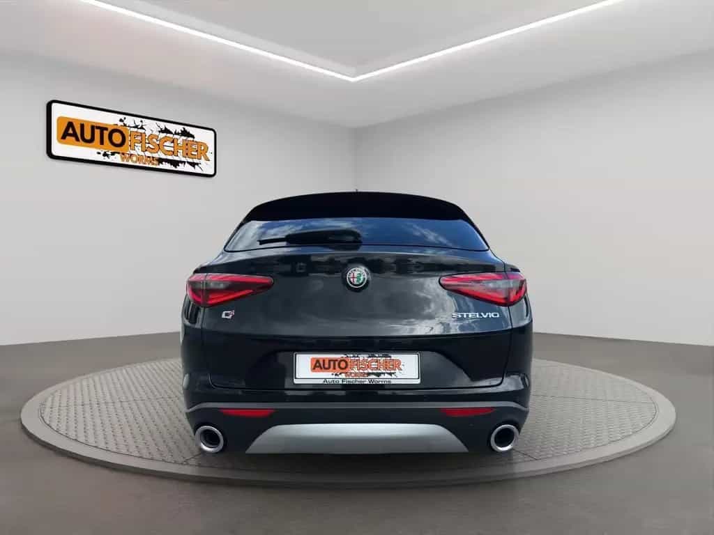 Alfa Romeo Stelvio Super Q4*AHK*Kamera*Sport-Paket*3D Navi* 12/2019-photo-5
