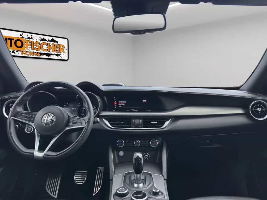 Alfa Romeo Stelvio Super Q4*AHK*Kamera*Sport-Paket*3D Navi* 12/2019-photo-8