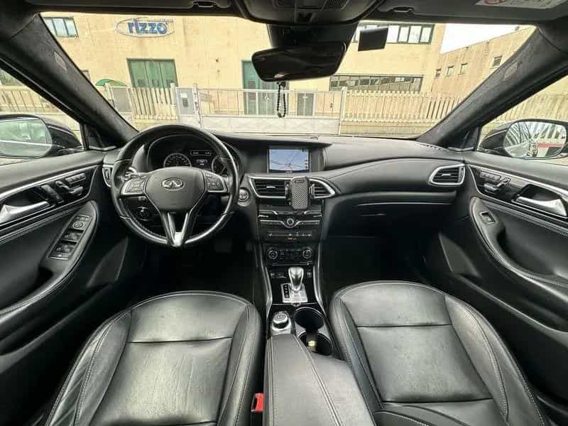 Infiniti QX30 2.2d 7DCT AWD Premium Tech 07/2017-photo-9