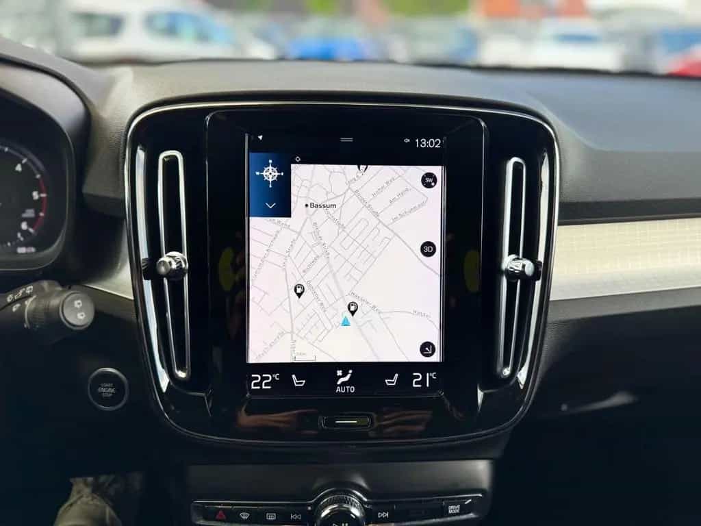 Volvo XC40 XC 40 D4 Momentum AWD *360K*LED*HARMAN*NAVI*SHZ* 01/2019-photo-11