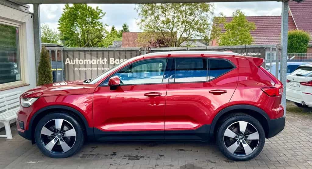 Volvo XC40 XC 40 D4 Momentum AWD *360K*LED*HARMAN*NAVI*SHZ* 01/2019-photo-13
