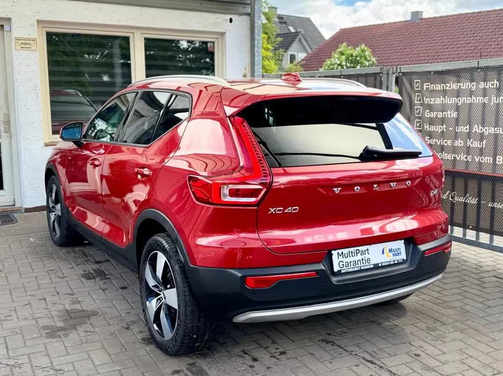 Volvo XC40 XC 40 D4 Momentum AWD *360K*LED*HARMAN*NAVI*SHZ* 01/2019-photo-14
