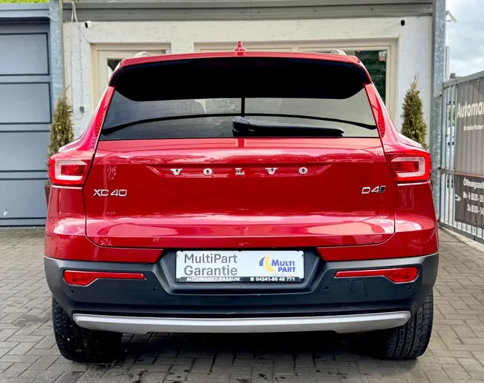 Volvo XC40 XC 40 D4 Momentum AWD *360K*LED*HARMAN*NAVI*SHZ* 01/2019-photo-15