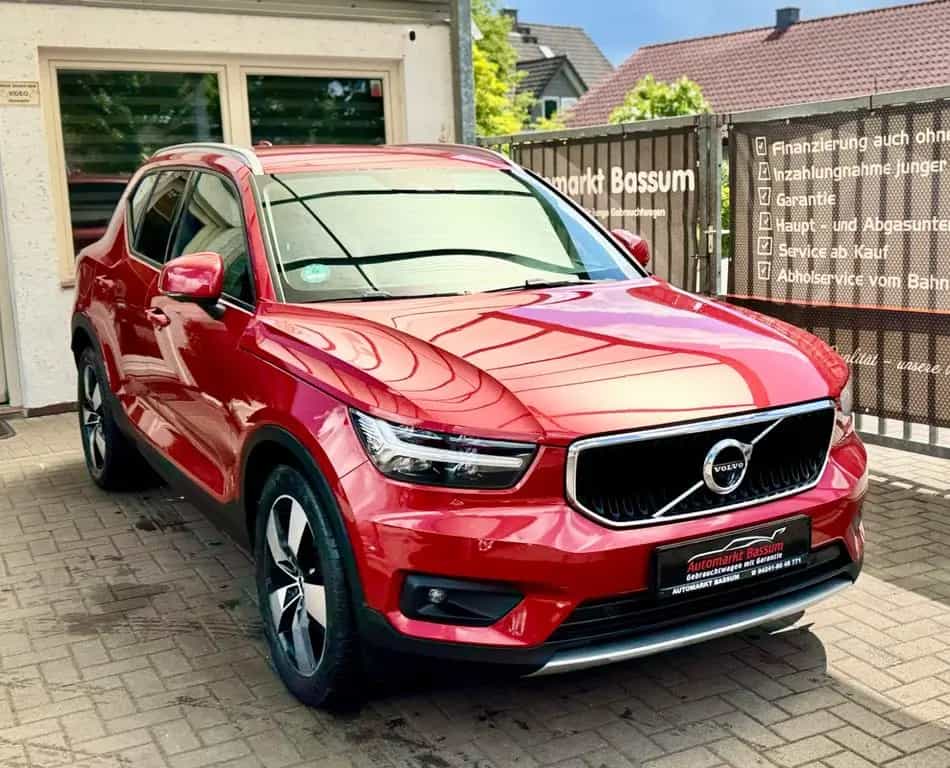 Volvo XC40 XC 40 D4 Momentum AWD *360K*LED*HARMAN*NAVI*SHZ* 01/2019-photo-17