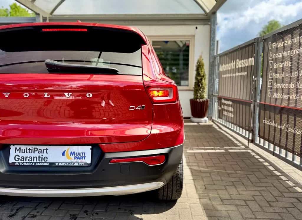 Volvo XC40 XC 40 D4 Momentum AWD *360K*LED*HARMAN*NAVI*SHZ* 01/2019-photo-22