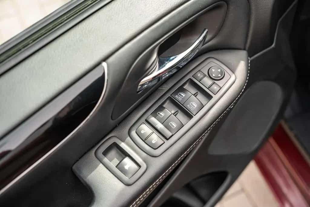 Dodge Grand Caravan 3,6 V6 7 Sitze/KAMERA/TOP 11/2017-photo-18