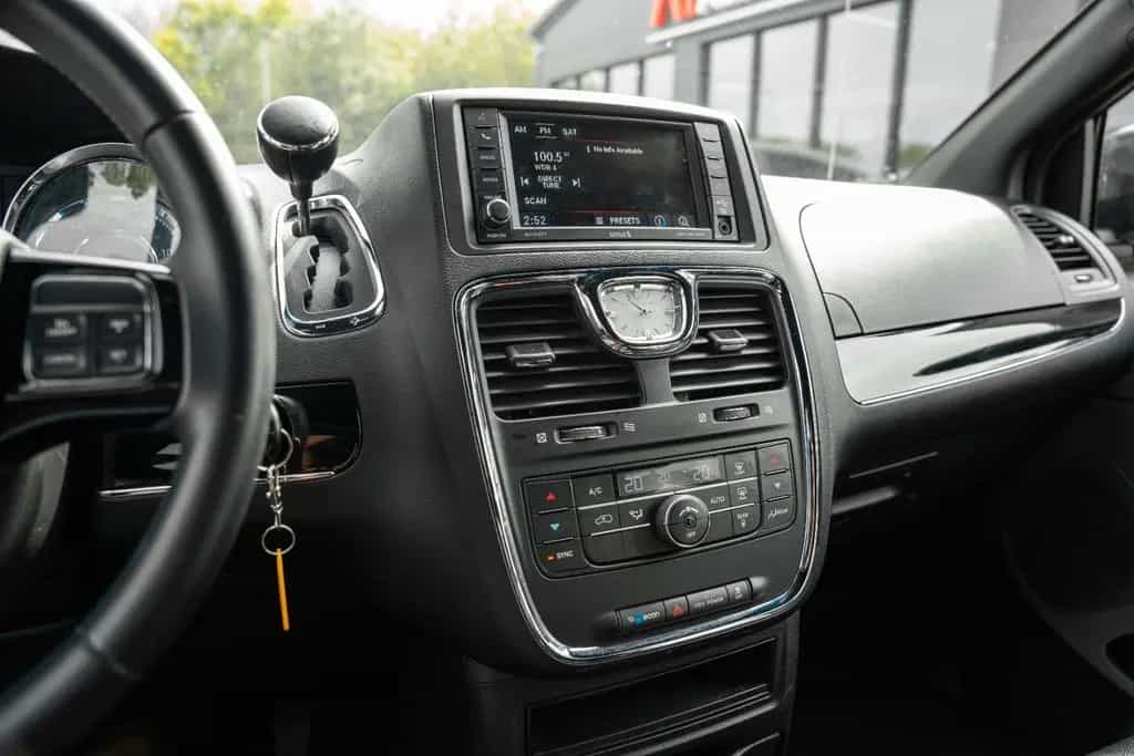 Dodge Grand Caravan 3,6 V6 7 Sitze/KAMERA/TOP 11/2017-photo-30