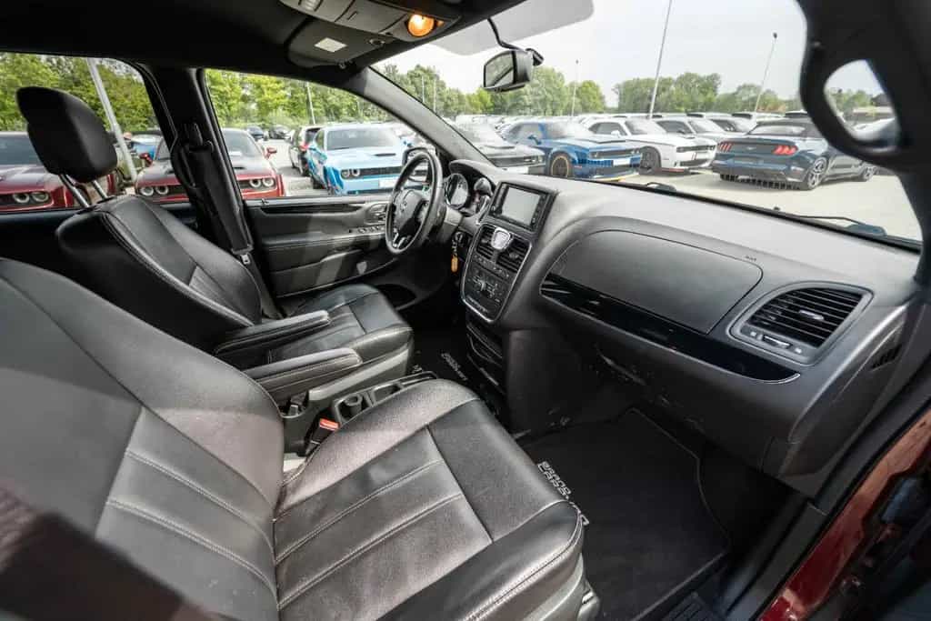 Dodge Grand Caravan 3,6 V6 7 Sitze/KAMERA/TOP 11/2017-photo-48