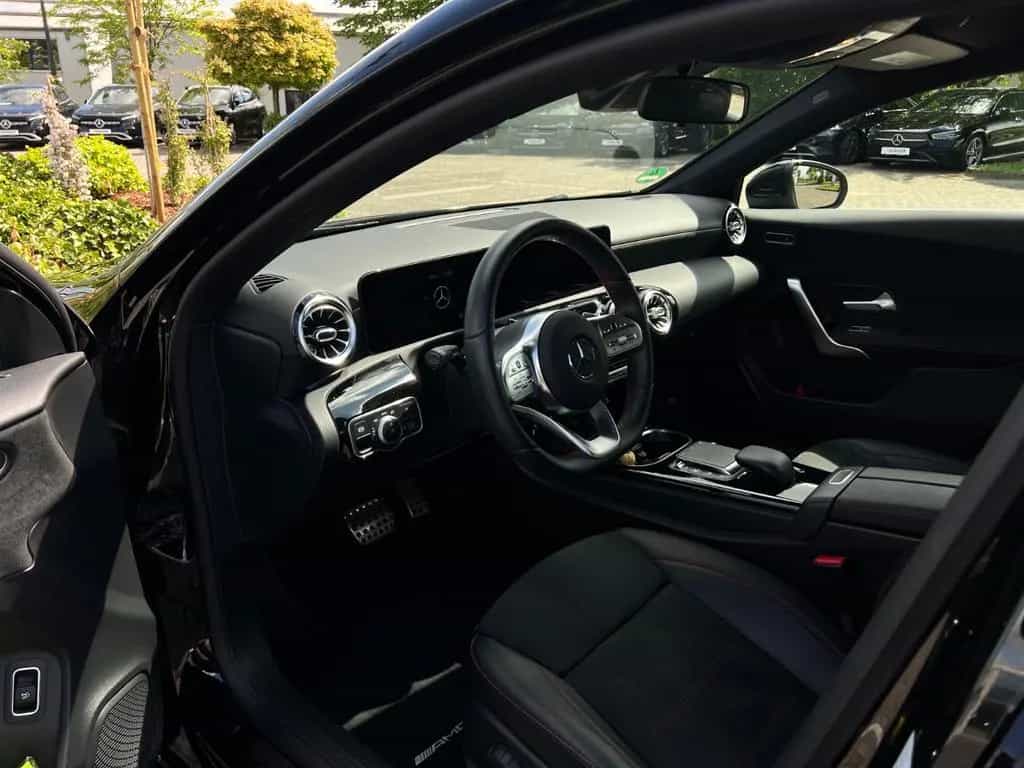 Mercedes-Benz A 200 4MATIC DCT 07/2020-photo-4