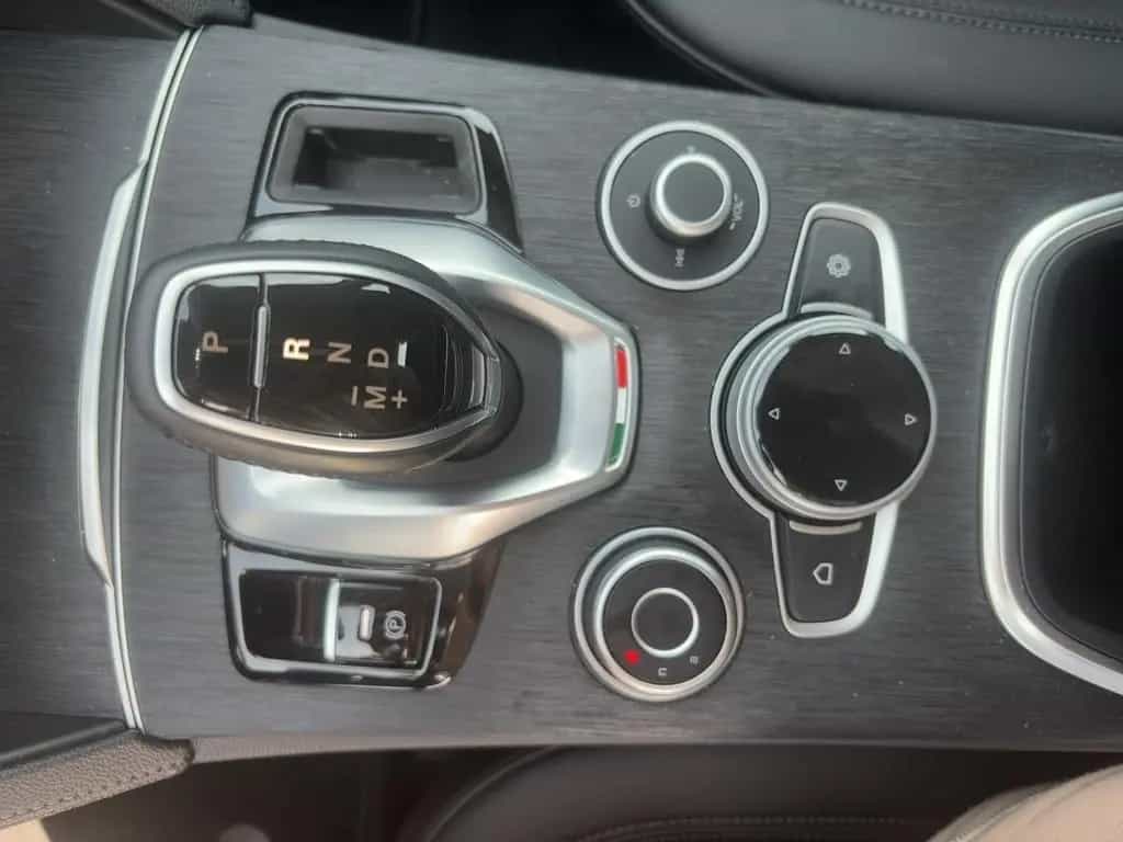 Alfa Romeo Stelvio MY21 SUPER 2.0 Turbo 16V 11/2021-photo-12