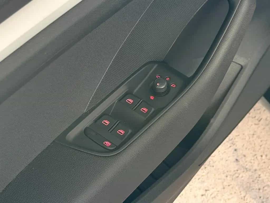 Audi A3 Sportback**Attraction**erst 91Tkm**Garantie** 05/2015-photo-13