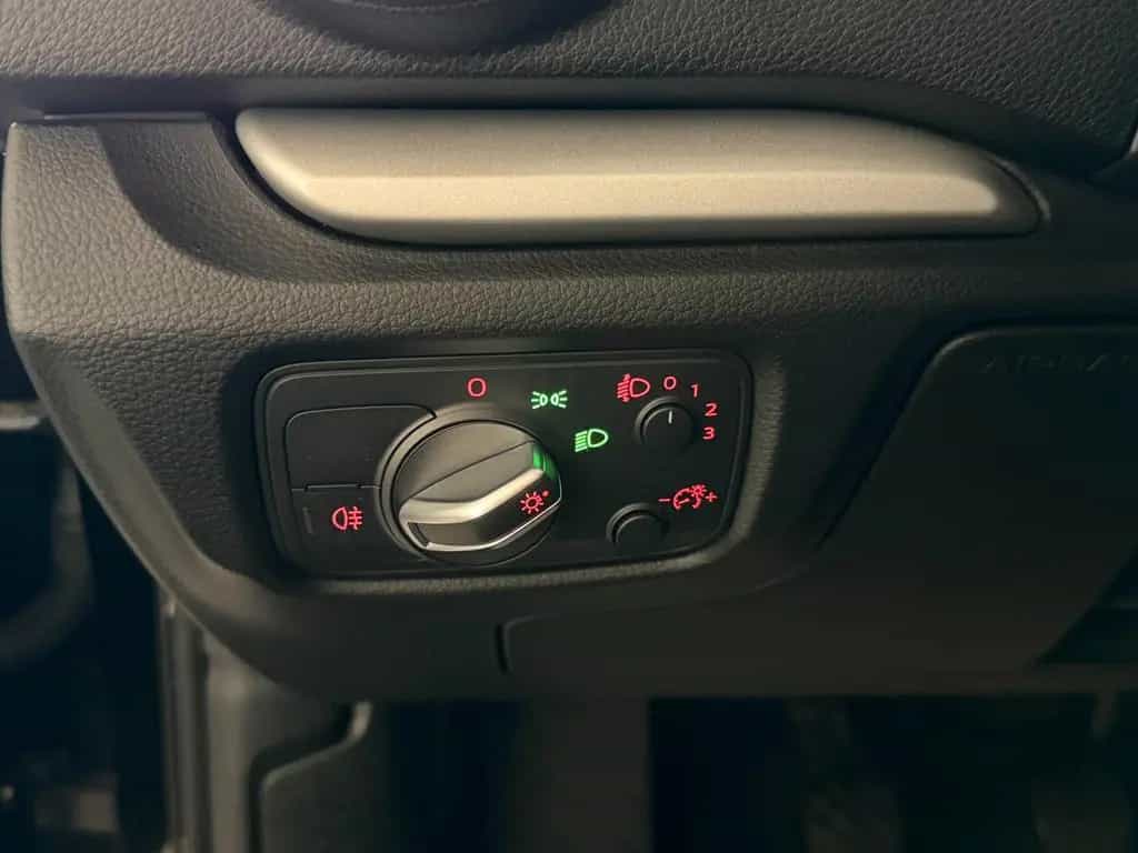 Audi A3 Sportback**Attraction**erst 91Tkm**Garantie** 05/2015-photo-14