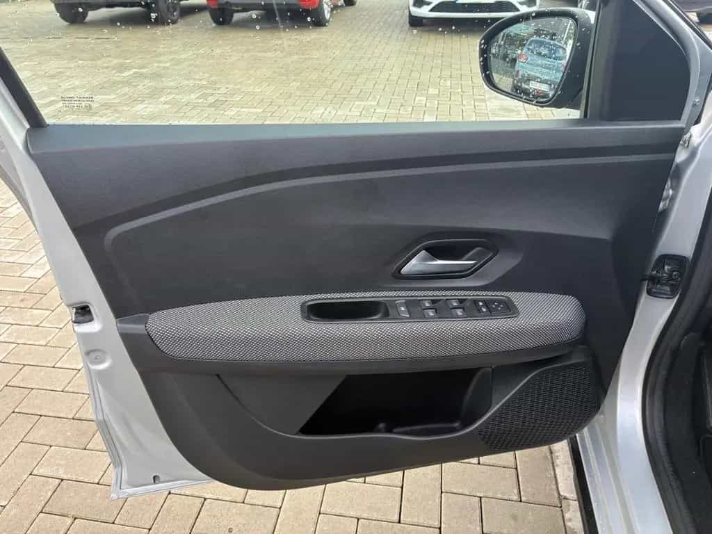 Dacia Jogger Comfort Keycard Handsfree+Klimaanlage+AHK 05/2022-photo-15