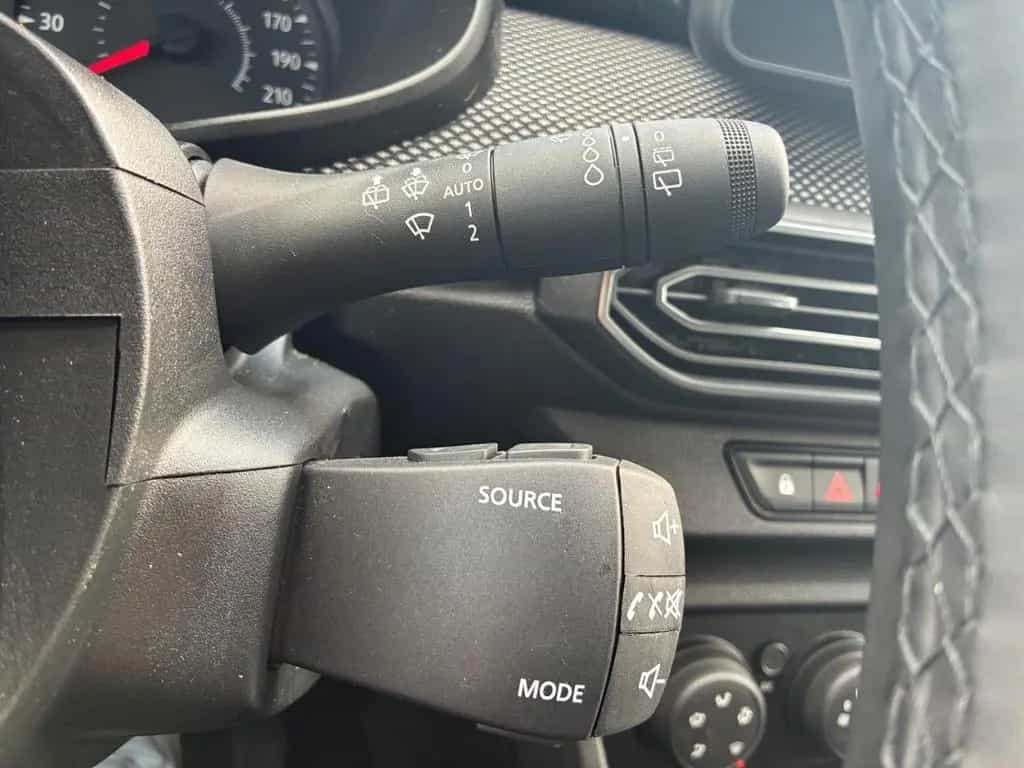 Dacia Jogger Comfort Keycard Handsfree+Klimaanlage+AHK 05/2022-photo-21