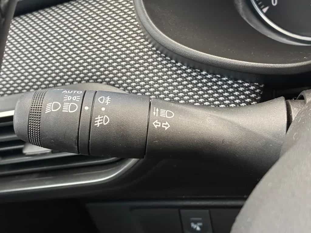 Dacia Jogger Comfort Keycard Handsfree+Klimaanlage+AHK 05/2022-photo-22