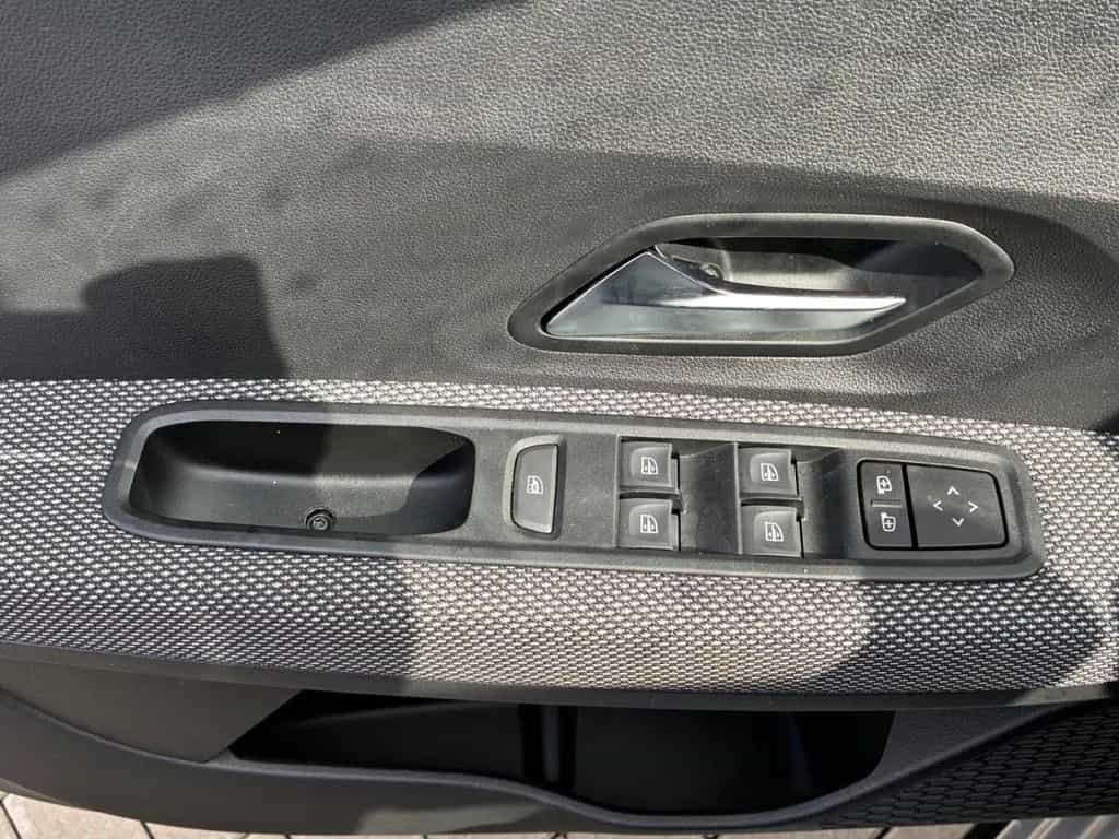 Dacia Jogger Comfort Keycard Handsfree+Klimaanlage+AHK 05/2022-photo-23