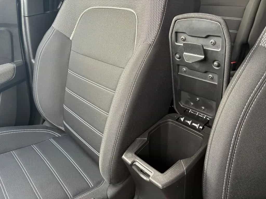 Dacia Jogger Comfort Keycard Handsfree+Klimaanlage+AHK 05/2022-photo-34