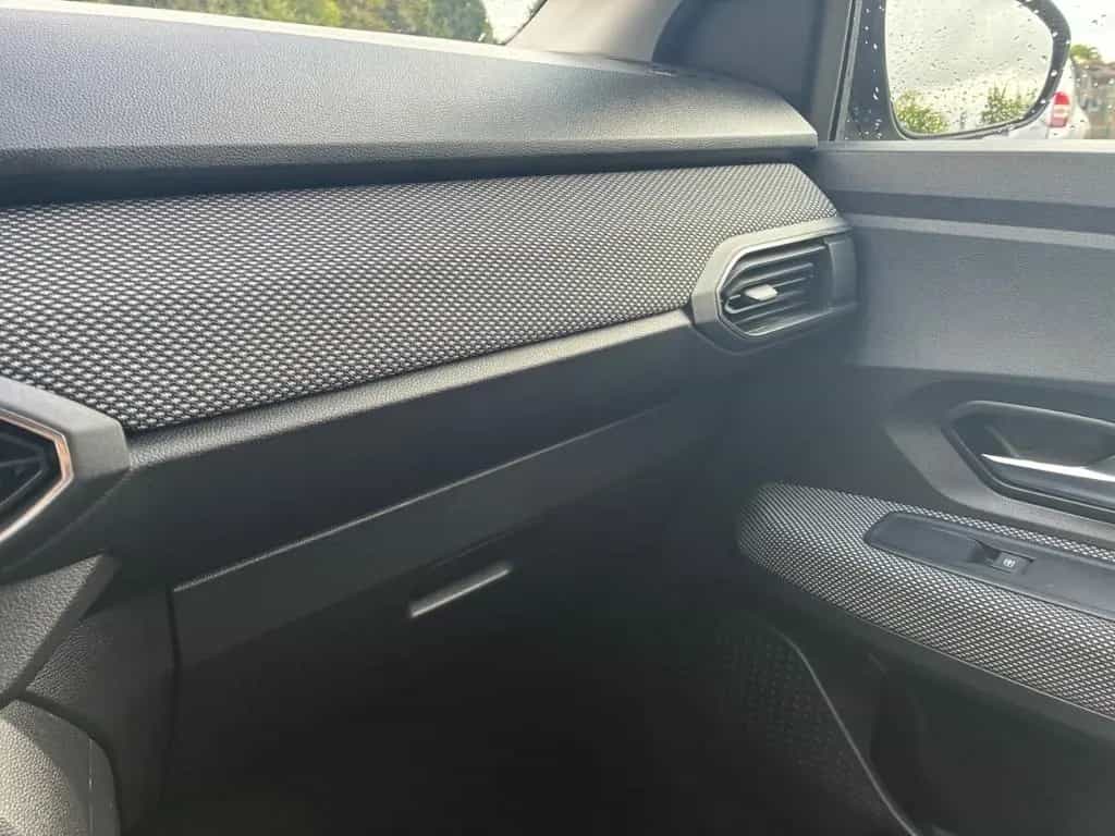 Dacia Jogger Comfort Keycard Handsfree+Klimaanlage+AHK 05/2022-photo-36