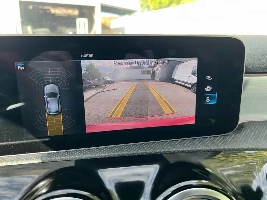 Mercedes-Benz A 35 AMG Performance 4Matic/Panoramadach/1. Hand 02/2019-photo-23