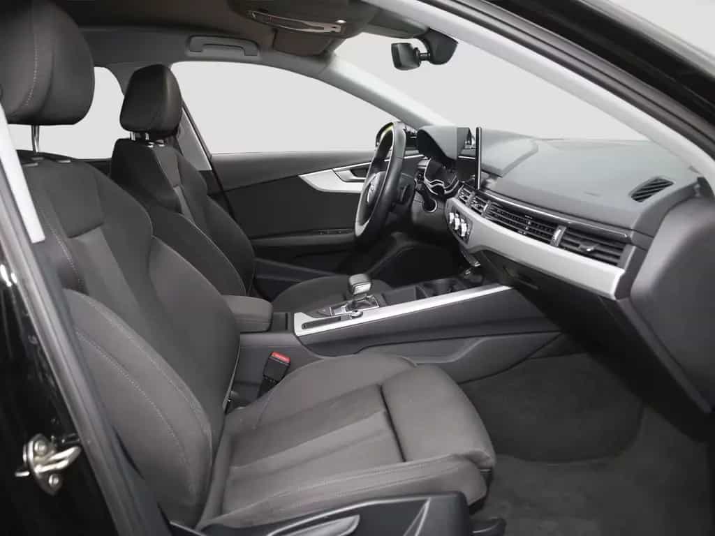 Audi A4 Avant 35 TFSI S line competition Matrix PDC+ 03/2023-photo-10