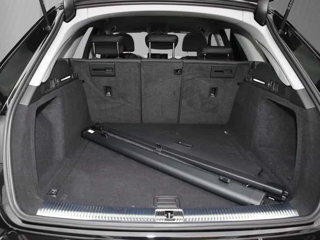 Audi A4 Avant 35 TFSI S line competition Matrix PDC+ 03/2023-photo-11
