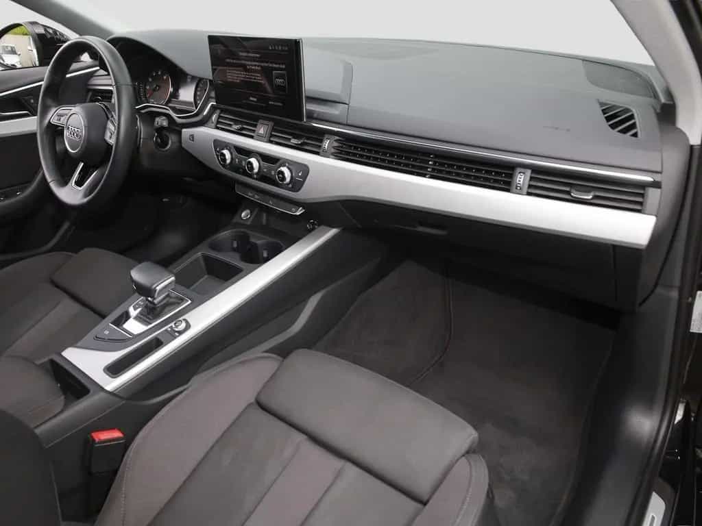 Audi A4 Avant 35 TFSI S line competition Matrix PDC+ 03/2023-photo-13
