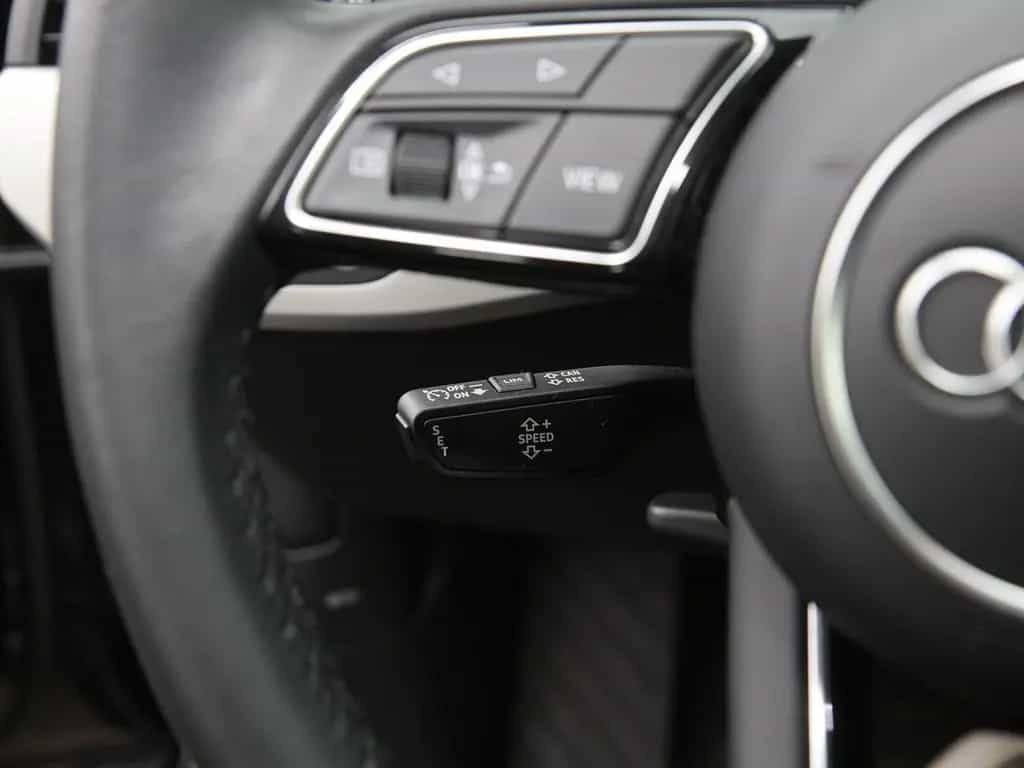 Audi A4 Avant 35 TFSI S line competition Matrix PDC+ 03/2023-photo-17
