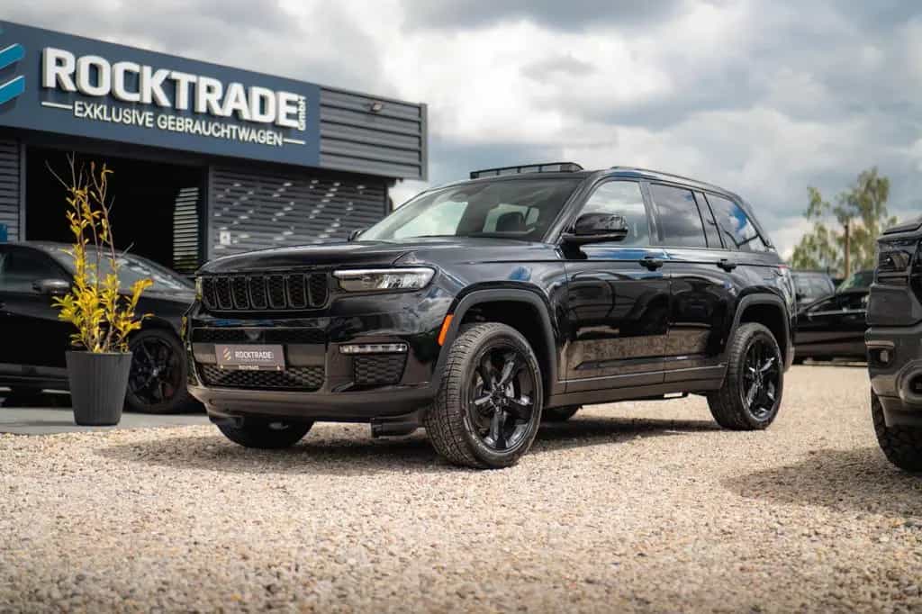 Jeep Grand Cherokee 3.6 4x4 Altitude *ACC*Pano*LED* 07/2022-photo-1