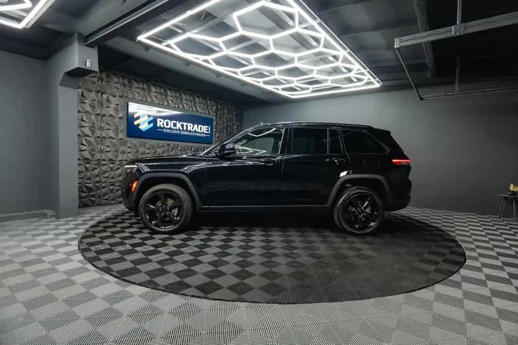 Jeep Grand Cherokee 3.6 4x4 Altitude *ACC*Pano*LED* 07/2022-photo-23