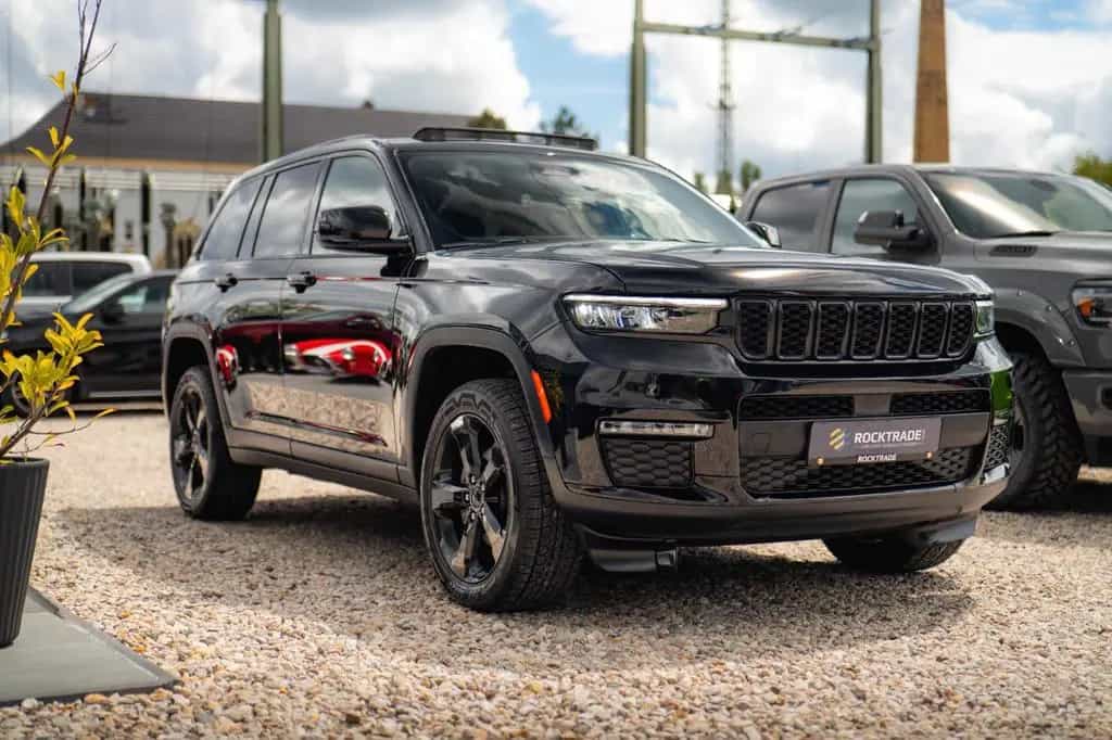 Jeep Grand Cherokee 3.6 4x4 Altitude *ACC*Pano*LED* 07/2022-photo-3
