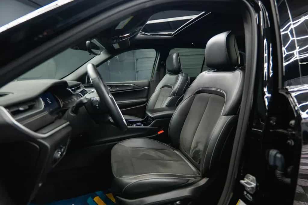 Jeep Grand Cherokee 3.6 4x4 Altitude *ACC*Pano*LED* 07/2022-photo-35