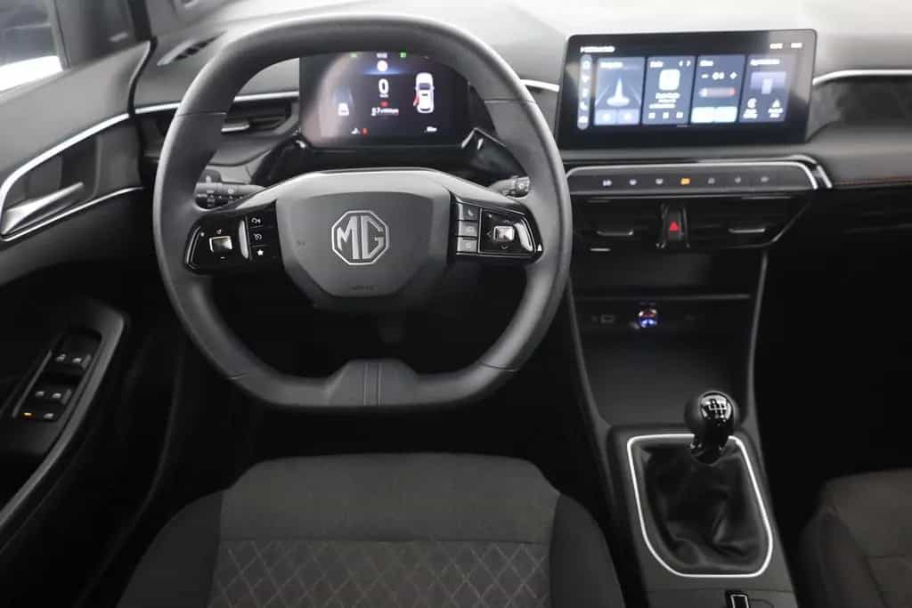 MG MG3 1.5 Comfort LED Navi Kamera 03/2025-photo-9
