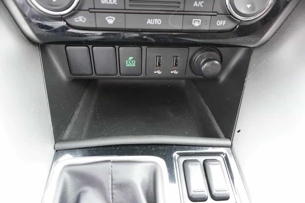 Mitsubishi Eclipse Cross 1.5 Active 2WD Tempomat DAB Kamera 11/2019-photo-17